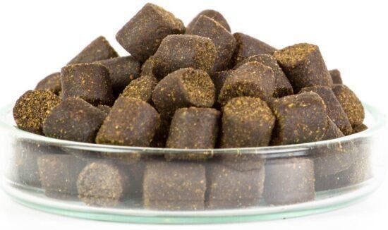 Mikbaits vnadiace pelety pstruhové 8mm (potápajúce)-2